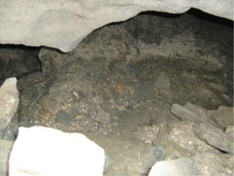 Schlotten- und Höhlenbildungen im Bereich der Salinarrötfolge